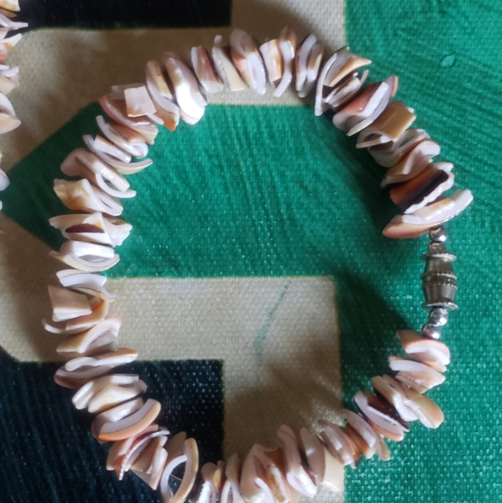 Beach Shell Necklace Set - Picture 3 of 4